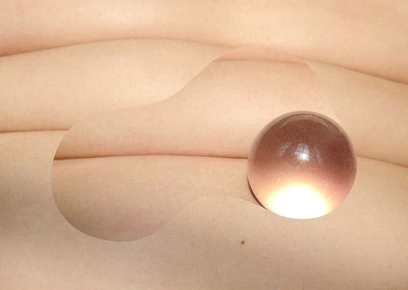 Graphic of different image sections of superimposed skin folds and a transparent marble. 